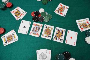 Poker - Game bài đấu trí cân não hấp dẫn, tỷ lệ thắng lớn   