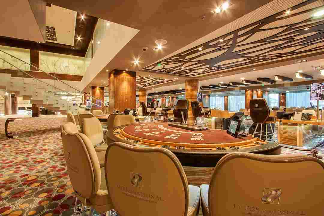 Những ưu điểm của Golden Sand Hotel and Casino
